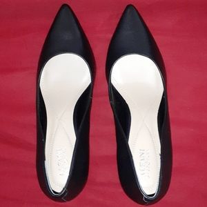 Alfani black leather heels